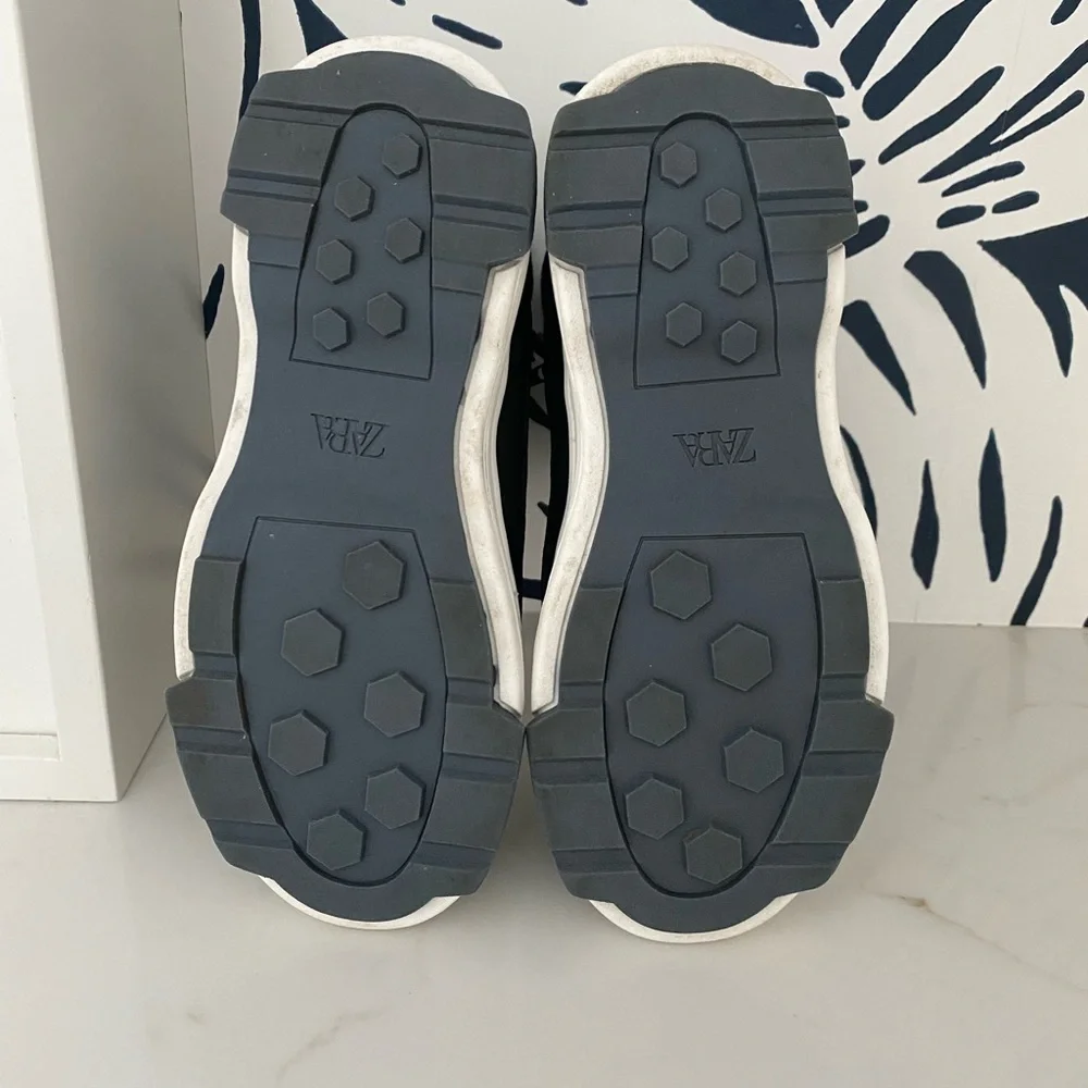 ❤️Zara❤️Padded Hightops - Picture 5 of 5